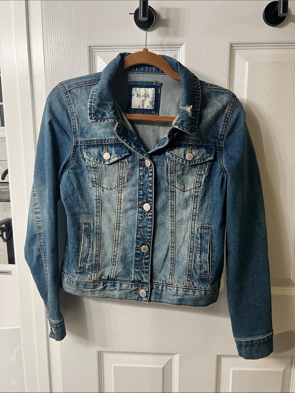 Mudd Women’s Denim Trucker Jacket Distressed Medium Wash Size S